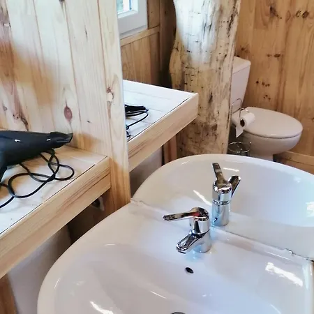 Couette-café Perchee Avec Terrasses, Salle De Bain, Kitchenette, Petit-dejeuner Inclus Et Acces Piscine. - Fr-1-600-233 *