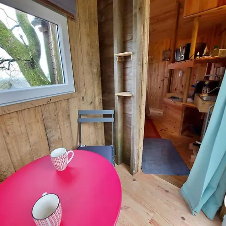 Perchee Avec Terrasses, Salle De Bain, Kitchenette, Petit-dejeuner Inclus Et Acces Piscine. - Fr-1-600-233 * Izé