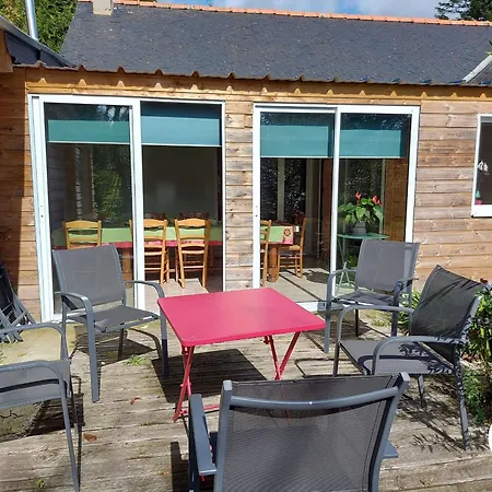 Perchee Avec Terrasses, Salle De Bain, Kitchenette, Petit-dejeuner Inclus Et Acces Piscine. - Fr-1-600-233 Couette-café